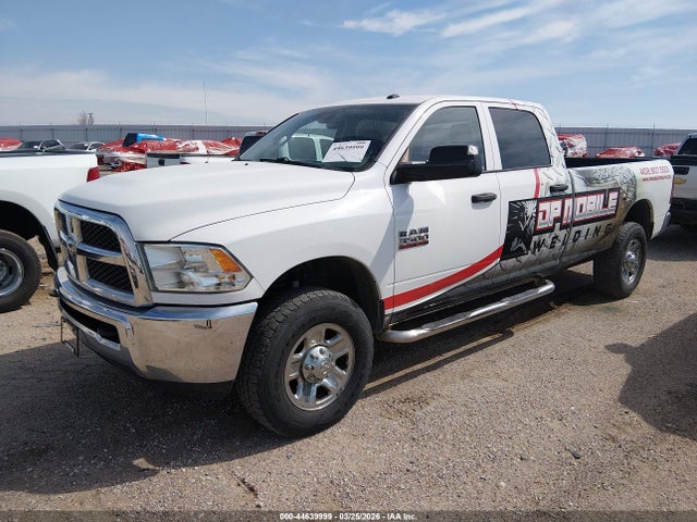 44639999 :رقم المزاد ، 3C63R3GL4FG703035 vin ، 2015 Ram 3500 Tradesman مزاد بيع