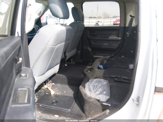 44639999 :رقم المزاد ، 3C63R3GL4FG703035 vin ، 2015 Ram 3500 Tradesman مزاد بيع