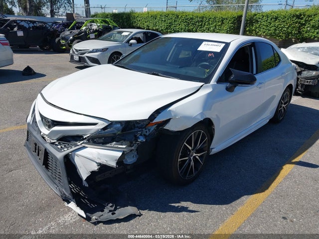 4T1T11BK0NU049158 Toyota Camry Se Awd