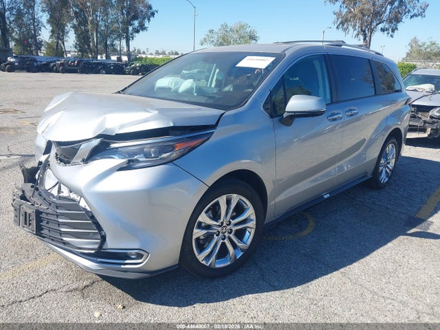 Продажа на аукционе авто 2024 Toyota Sienna Platinum, vin: 5TDERKEC4RS198165, номер лота: 44640007