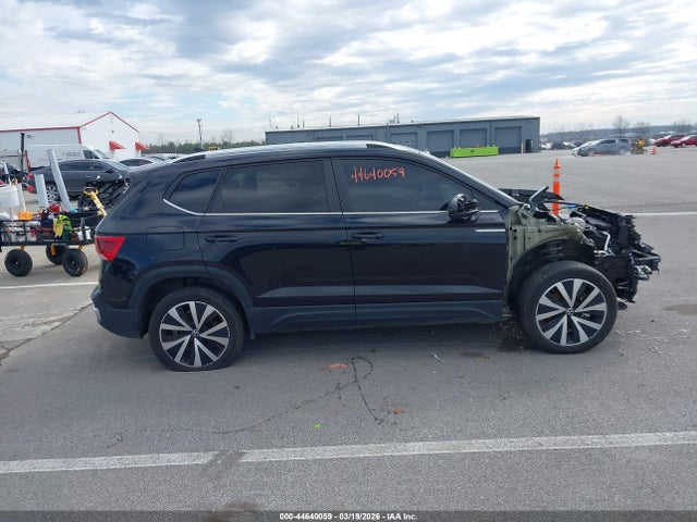 Продажа на аукционе авто 2022 Volkswagen Taos 1.5t Se, vin: 3VVLX7B20NM055358, номер лота: 44640059