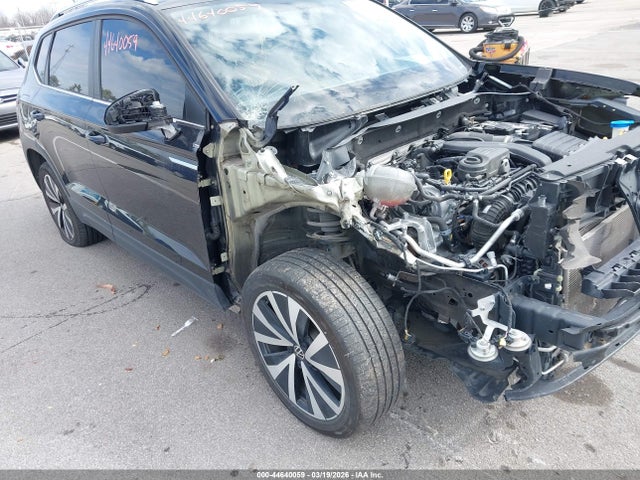 Продажа на аукционе авто 2022 Volkswagen Taos 1.5t Se, vin: 3VVLX7B20NM055358, номер лота: 44640059
