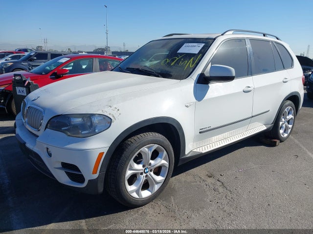 2012 BMW X5 5UXZV8C56CL425318 Photo 1