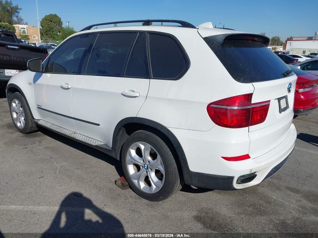 2012 BMW X5 5UXZV8C56CL425318 Photo 2