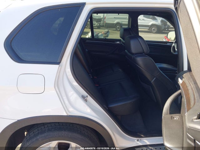 2012 BMW X5 5UXZV8C56CL425318 Photo 7