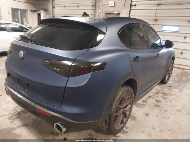 2018 ALFA ROMEO STELVIO ZASFAKNN5J7B58681 Photo 3