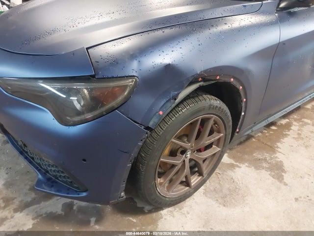 2018 ALFA ROMEO STELVIO ZASFAKNN5J7B58681 Photo 5