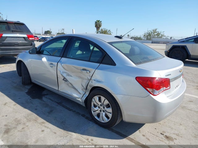 1G1PA5SG3F7261795 Chevrolet Cruze Ls Auto