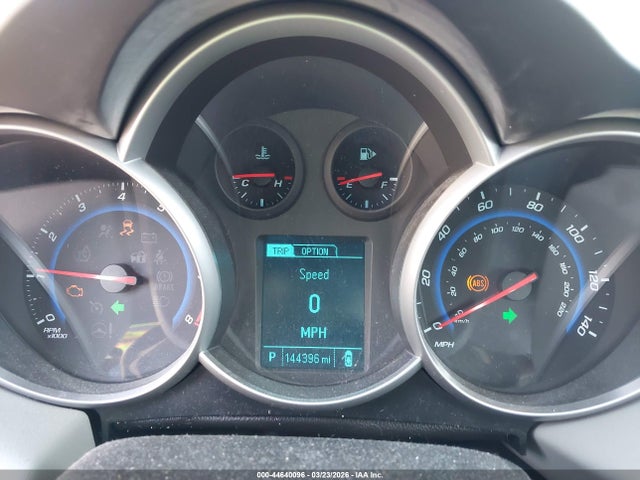 1G1PA5SG3F7261795 Chevrolet Cruze Ls Auto