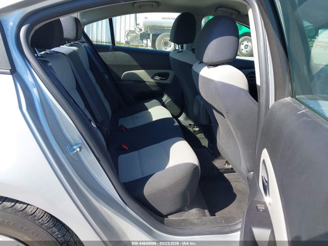 1G1PA5SG3F7261795 Chevrolet Cruze Ls Auto