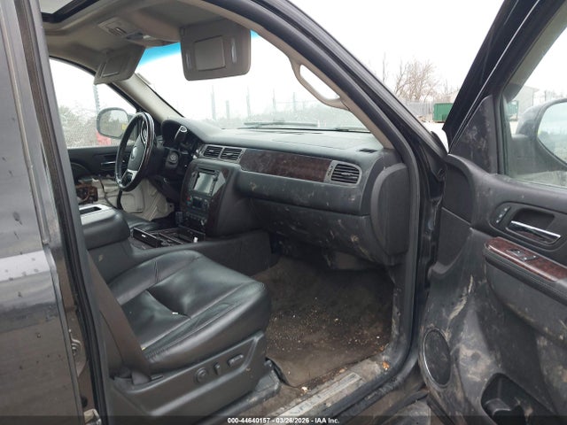 Aukcja sprzedaży 2010 Gmc Yukon Xl 1500 Denali, vin: 1GKUKMEF2AR196038, numer aukcji: 44640157