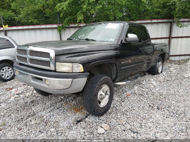 Продаж на аукціоні авто 2000 Dodge Ram 1500 St, vin: 3B7HF13Z2YG118348, номер лоту: 44640181