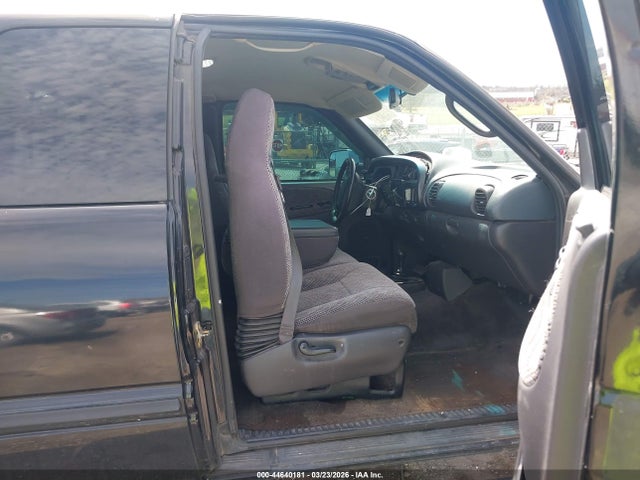 Продаж на аукціоні авто 2000 Dodge Ram 1500 St, vin: 3B7HF13Z2YG118348, номер лоту: 44640181