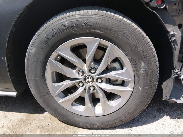Toyota SIENNA LE 2023 5TDKRKEC5PS168642 Image 21