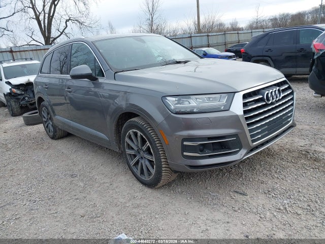 2017 AUDI Q7 WA1VAAF71HD055293