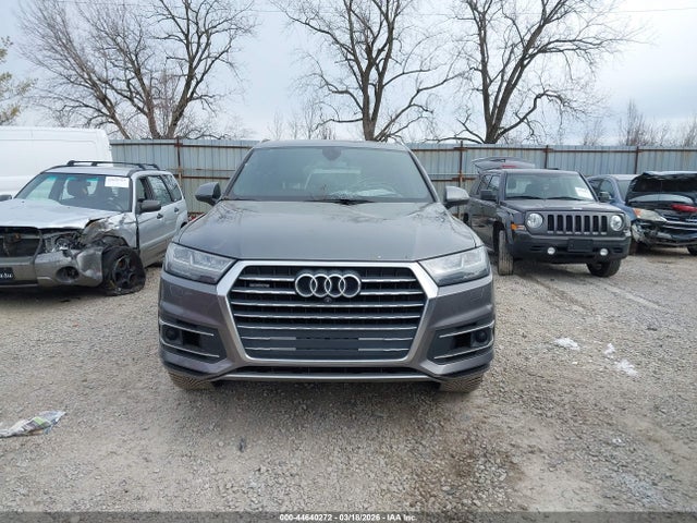 Продаж на аукціоні авто 2017 Audi Q7 3.0t Premium, vin: WA1VAAF71HD055293, номер лоту: 44640272