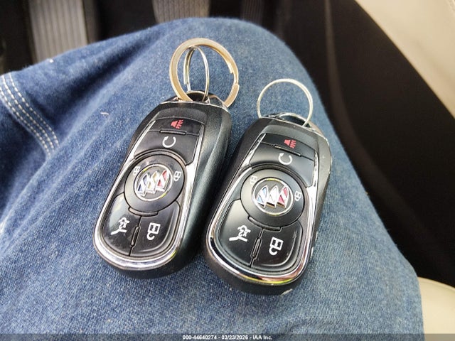 2020 Buick Envision Awd Essence მანქანა იყიდება აუქციონზე, vin: LRBFX2SA1LD033169, აუქციონის ნომერი: 44640274