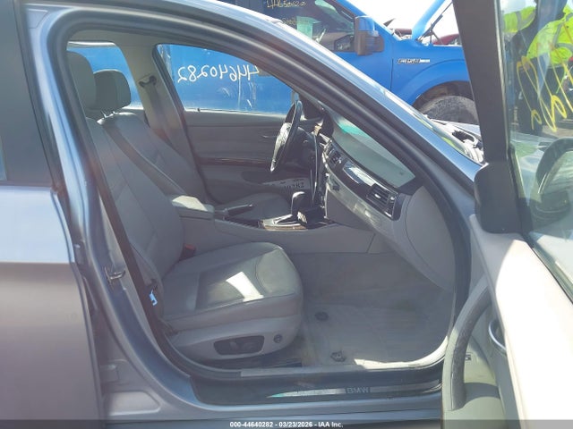 44640282 :رقم المزاد ، WBAPK5C5XBA656956 vin ، 2011 Bmw 328i Xdrive مزاد بيع