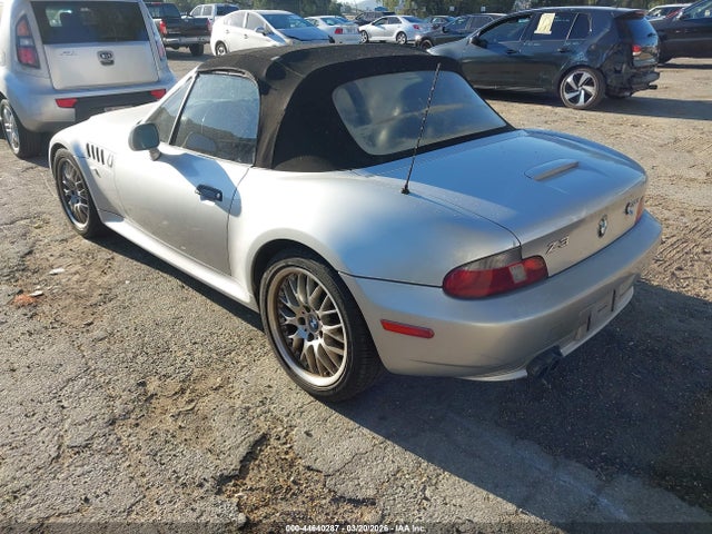 2001 BMW Z3 WBACN53441LJ56761 Photo 2