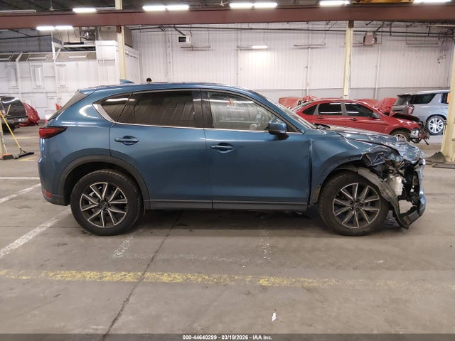 Продаж на аукціоні авто 2018 Mazda Cx-5 Grand Touring, vin: JM3KFBDM5J0370563, номер лоту: 44640299