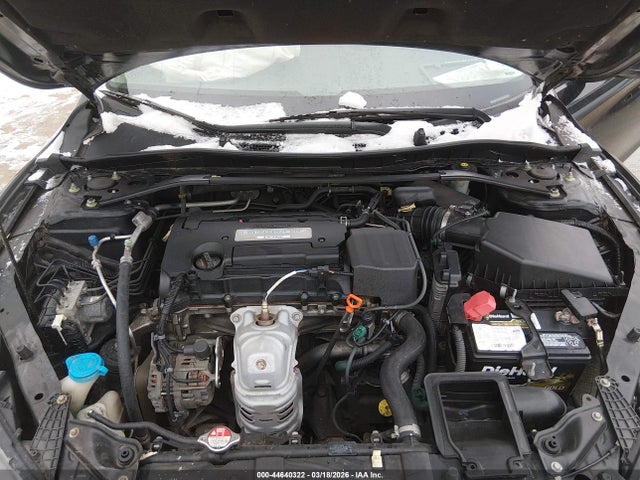 44640322 :رقم المزاد ، 1HGCR2F89FA168543 vin ، 2015 Honda Accord Ex-l مزاد بيع