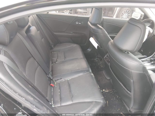 44640322 :رقم المزاد ، 1HGCR2F89FA168543 vin ، 2015 Honda Accord Ex-l مزاد بيع