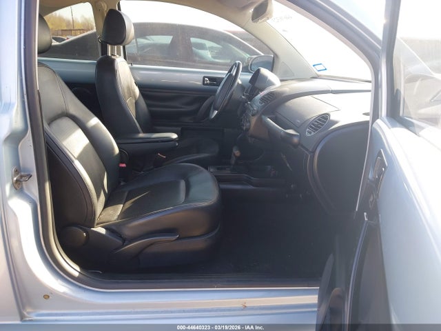Продаж на аукціоні авто 2009 Volkswagen New Beetle 2.5l, vin: 3VWPW31C19M517547, номер лоту: 44640323