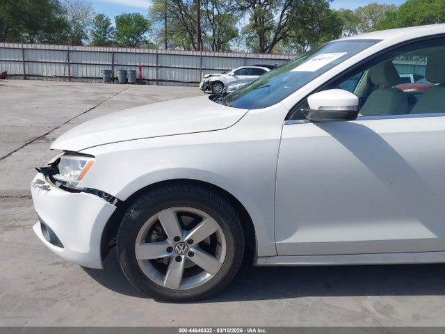 Продажа на аукционе авто 2012 Volkswagen Jetta 2.0l Tdi, vin: 3VWLL7AJ8CM472031, номер лота: 44640332