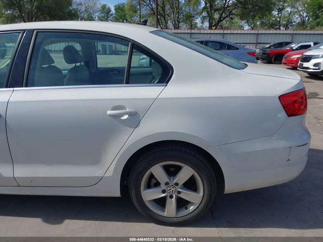 Продажа на аукционе авто 2012 Volkswagen Jetta 2.0l Tdi, vin: 3VWLL7AJ8CM472031, номер лота: 44640332
