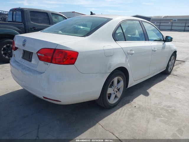 Продажа на аукционе авто 2012 Volkswagen Jetta 2.0l Tdi, vin: 3VWLL7AJ8CM472031, номер лота: 44640332