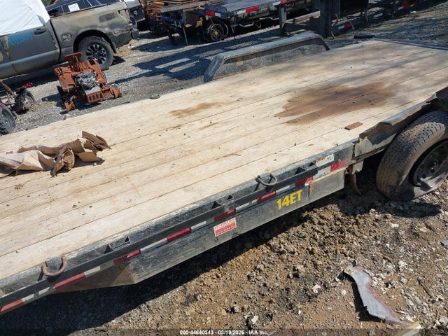 44640343 :رقم المزاد ، 16V1C2528N2184122 vin ، 2022 Big Tex Trailer Co Inc Bum مزاد بيع