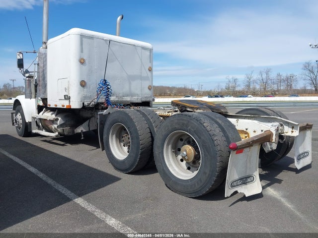 Продажа на аукционе авто 1995 Freightliner Conventional Fld120, vin: 1FUPDZYB5SH718721, номер лота: 44640345