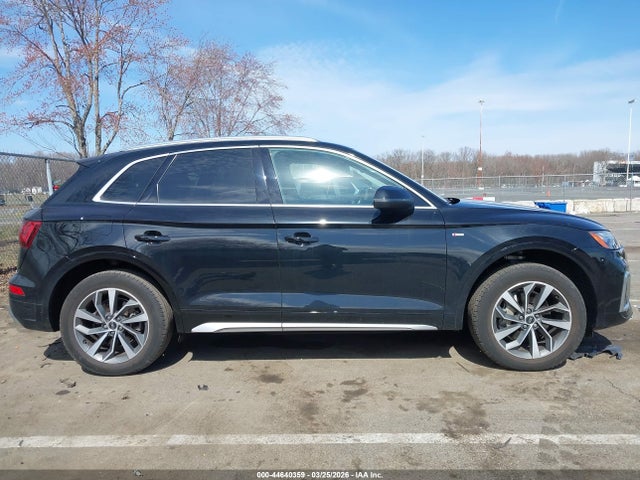Продаж на аукціоні авто 2022 Audi Q5 Premium Plus 45 Tfsi S Line Quattro S Tronic, vin: WA1EAAFY6N2074860, номер лоту: 44640359