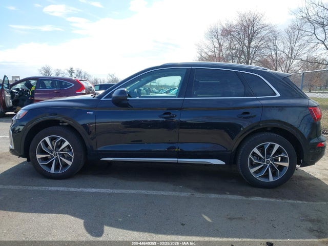 Продаж на аукціоні авто 2022 Audi Q5 Premium Plus 45 Tfsi S Line Quattro S Tronic, vin: WA1EAAFY6N2074860, номер лоту: 44640359
