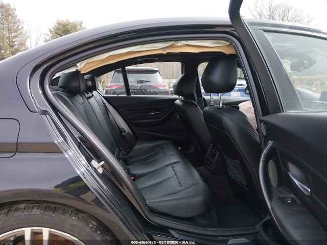 44640426 :رقم المزاد ، WBA3B9G55FNR94358 vin ، 2015 Bmw 335i Xdrive مزاد بيع