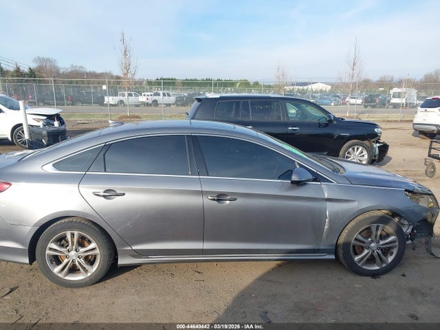 Продаж на аукціоні авто 2019 Hyundai Sonata Sport, vin: 5NPE34AF8KH799300, номер лоту: 44640442