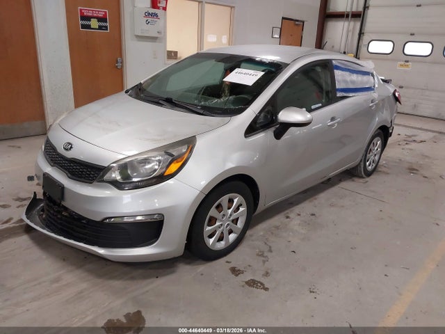44640449 :رقم المزاد ، KNADM4A3XH6061075 vin ، 2017 Kia Rio Lx مزاد بيع