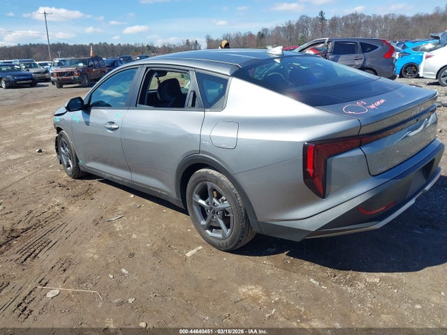 2025 KIA K4 3KPFT4DEXSE112491 Photo 2