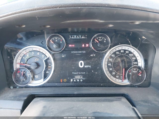 44640458 :رقم المزاد ، 3C6UR5NL4JG370945 vin ، 2018 Ram 2500 Laramie  4x4 6'4 Box مزاد بيع
