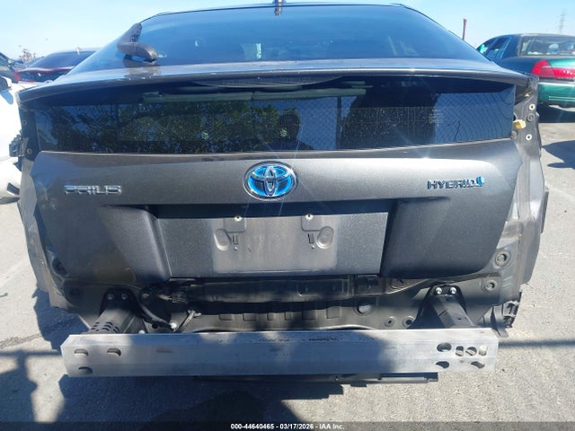 JTDKBRFU8G3016716 Toyota Prius Two