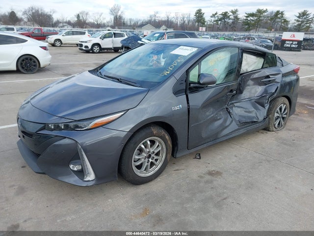 Toyota Prius Prime Advanced 2017 JTDKARFP8H3039699 Image 2