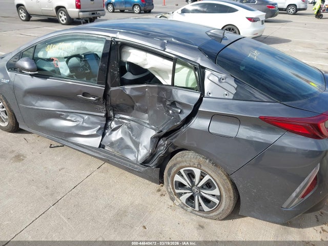 Toyota Prius Prime Advanced 2017 JTDKARFP8H3039699 Image 6