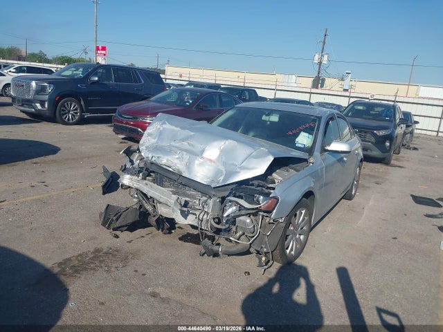 2012 AUDI A4 WAUAFAFL1CN007621 Photo 1