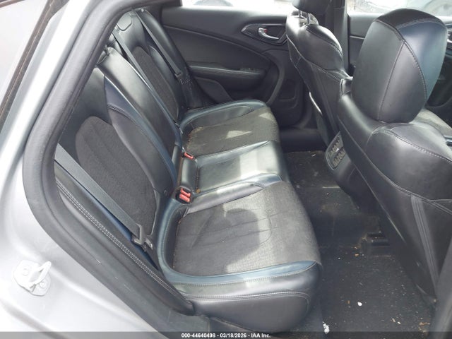 Aukcja sprzedaży 2015 Chrysler 200 S, vin: 1C3CCCDG8FN648702, numer aukcji: 44640498