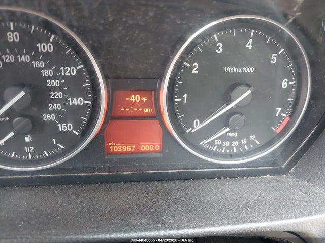 2009 Bmw 328i მანქანა იყიდება აუქციონზე, vin: WBAPH77599NM27529, აუქციონის ნომერი: 44640505