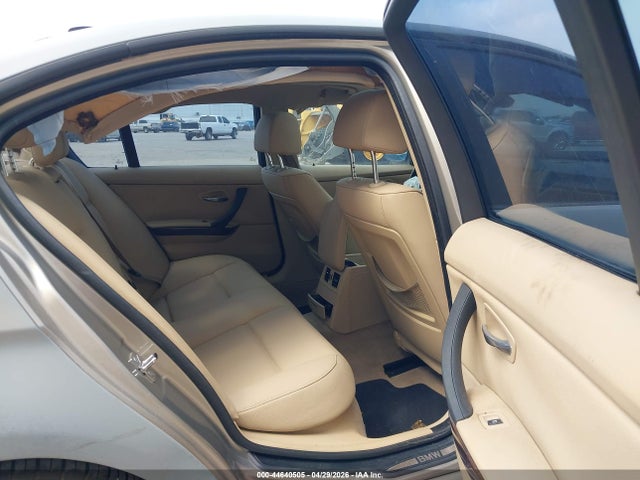 2009 Bmw 328i მანქანა იყიდება აუქციონზე, vin: WBAPH77599NM27529, აუქციონის ნომერი: 44640505