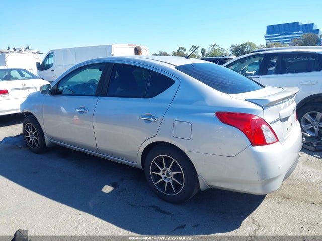 3N1CN7AP0HK472113 Nissan Versa 1.6 Sv