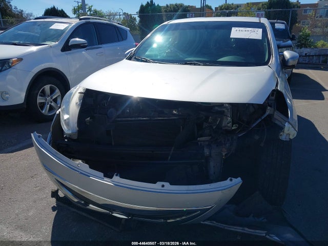 3N1CN7AP0HK472113 Nissan Versa 1.6 Sv