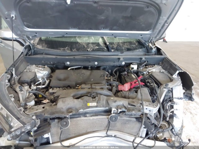 44640516 :رقم المزاد ، 2T3P1RFVXMW180432 vin ، 2021 Toyota Rav4 Xle مزاد بيع