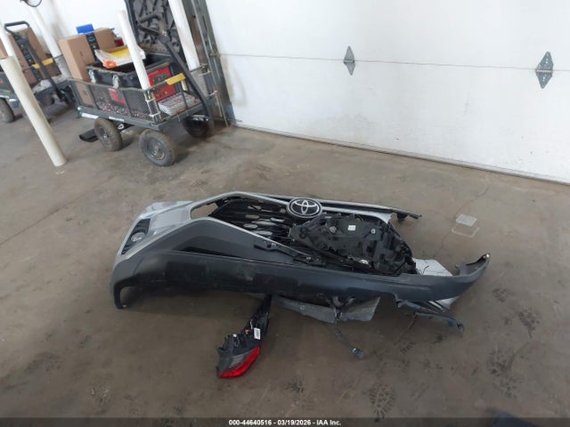 44640516 :رقم المزاد ، 2T3P1RFVXMW180432 vin ، 2021 Toyota Rav4 Xle مزاد بيع